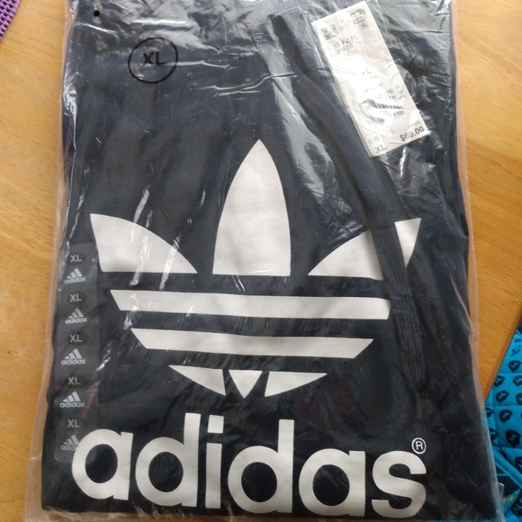 NWT ~ Navy XL Hoodie - Picture 3 of 4